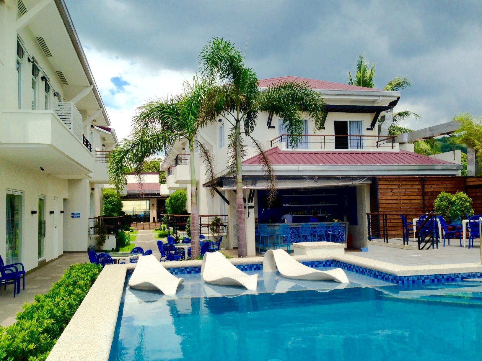 Icove Beach Hotel Olongapo Eksteriør billede