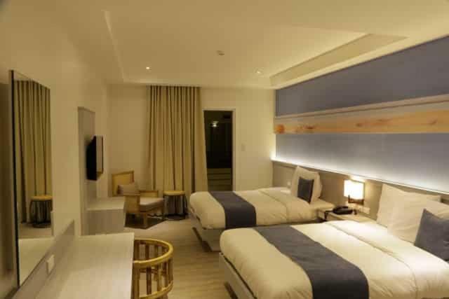Icove Beach Hotel Olongapo Eksteriør billede