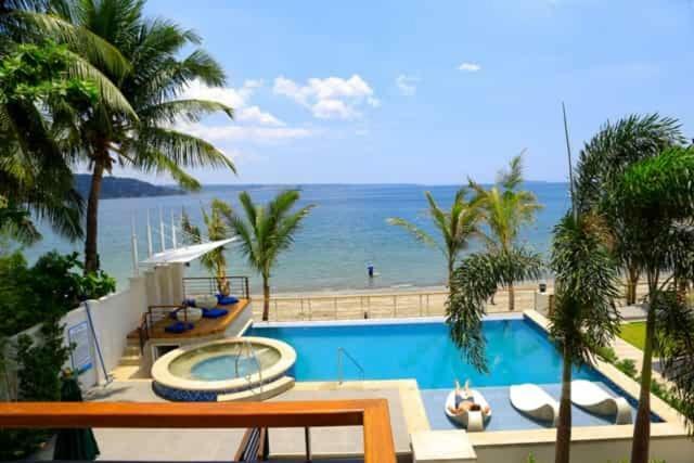 Icove Beach Hotel Olongapo Eksteriør billede