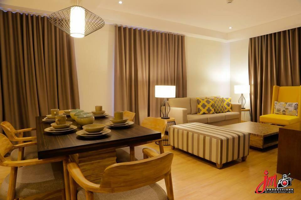 Icove Beach Hotel Olongapo Eksteriør billede